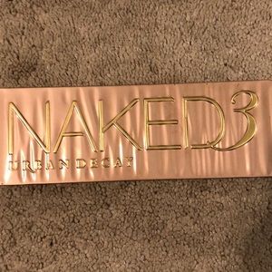 Barely used Naked 3 eyeshadow palette